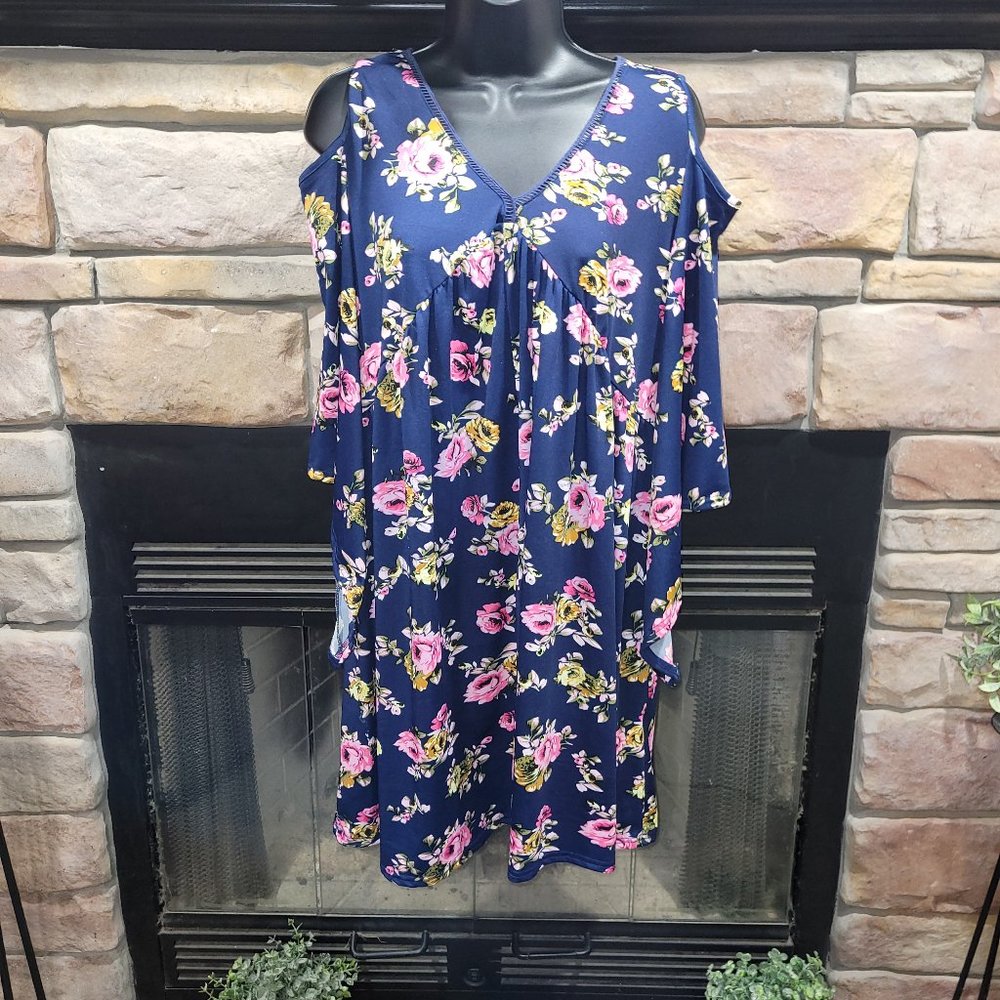 Southern Stitch floral cold shoulder dress Size M